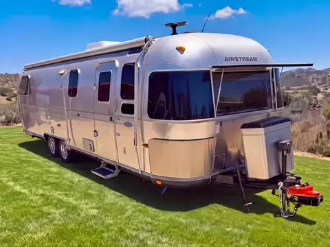 2005 Airstream Classic 30 ft — photo 3