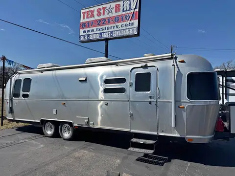 2016 Airstream International Signature 30RB — photo 1
