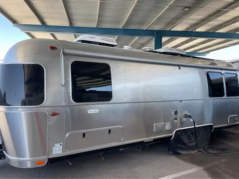 2023 Airstream Flying Cloud — photo 2
