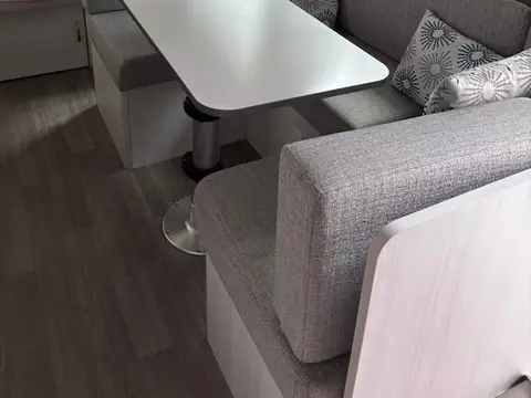 2020 Airstream Bambi 22 ft — photo 2