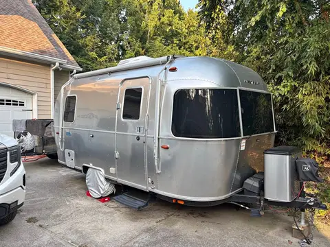 2022 Airstream Bambi 19CB — photo 1