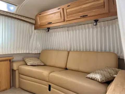 2012 Airstream Classic — photo 5
