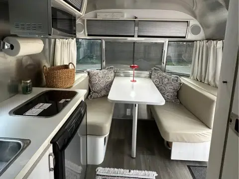 2018 Airstream Sport 16RB Bambi — photo 1