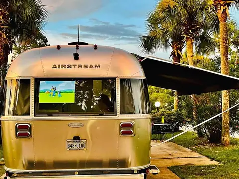 2017 Airstream Flying Cloud 27FB queen — photo 1