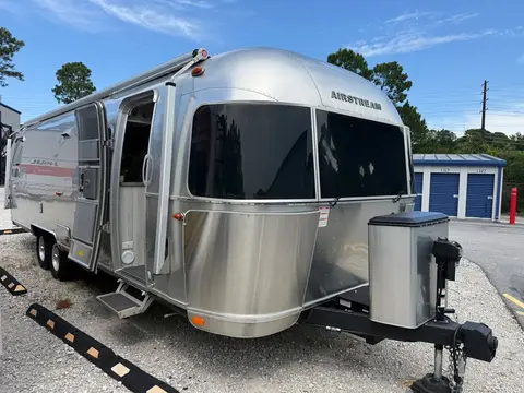 2025 Airstream International 30RBQ; — photo 5