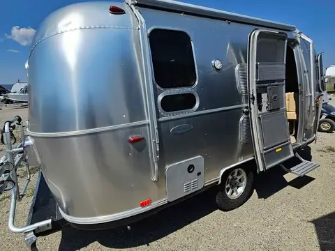 2017 Airstream Flying Cloud M 19 — photo 4