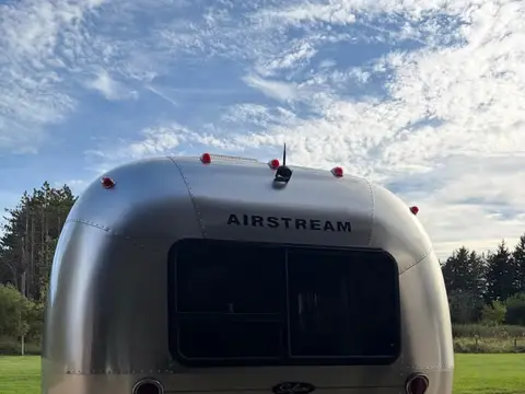 2005 Airstream Safari 25’ rear twin 25 ft — photo 3
