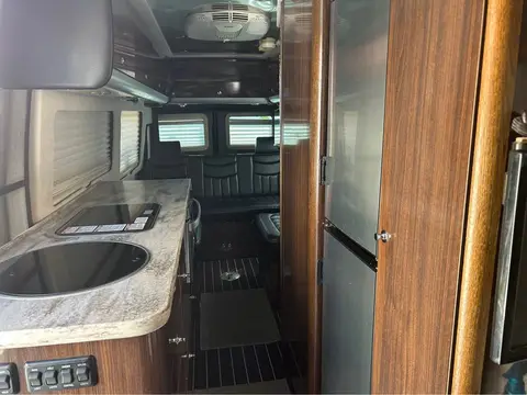 2015 Airstream Interstate — photo 4
