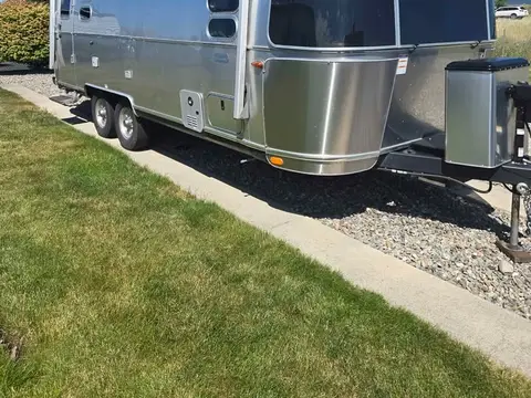 2024 Airstream Globetrotter 25FB — photo 1