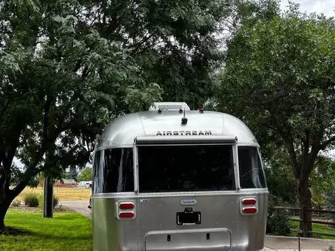 2022 Airstream Globetrotter 30RB Queen — photo 3