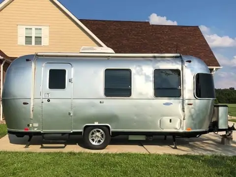2017 Airstream Bambi — photo 5