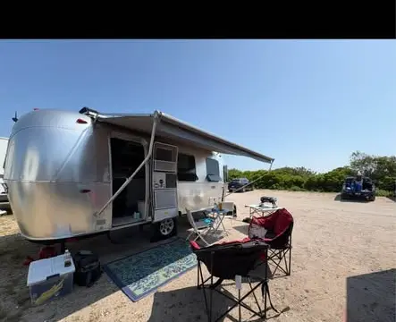 2022 Airstream Bambi 22 ft — photo 3