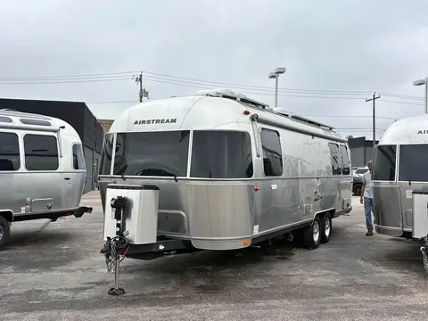 2023 Airstream Flying Cloud 27FB — photo 1