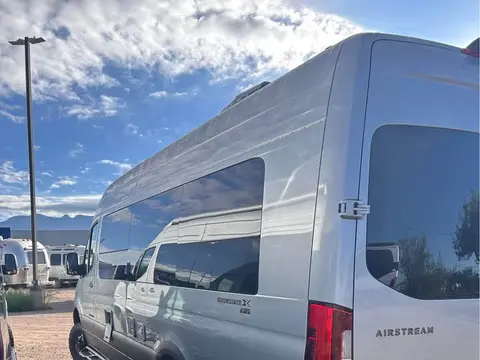 2026 Airstream Interstate 24 GLX — photo 4