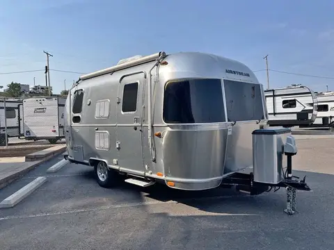 2018 Airstream Flying Cloud 19CB — photo 1