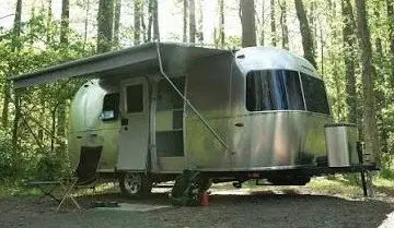 2020 Airstream Bambi 19CB — photo 3