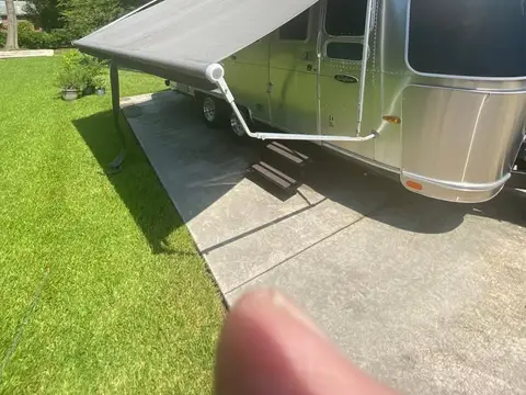 2008 Airstream Safari SE 23 ft — photo 2