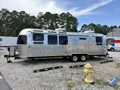 2025 Airstream International 30RBQ; — photo 1