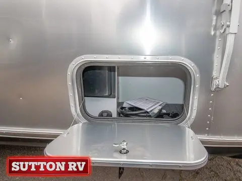 2026 Airstream Caravel 22FB — photo 3
