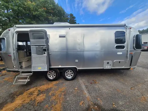 2023 Airstream Flying Cloud — photo 2