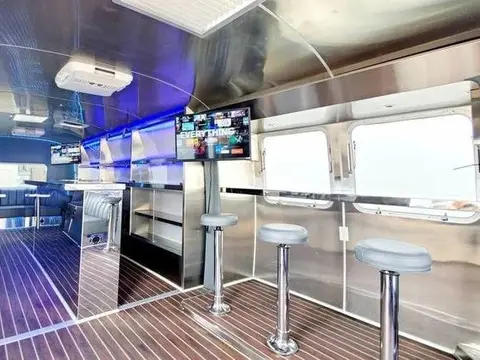 2007 Airstream Classic — photo 4