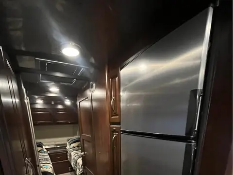 2016 Airstream Classic 30 — photo 5