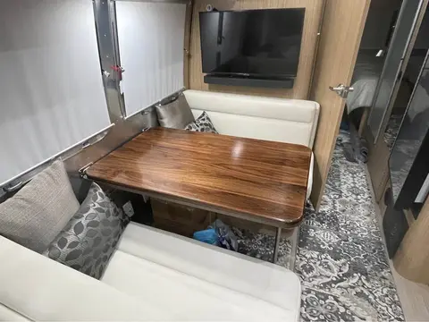 2020 Airstream Flying Cloud — photo 4