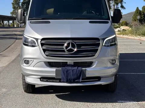 2021 Airstream Interstate — photo 2