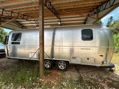 2006 Airstream Classic 25’ RBQ; 25 ft — photo 3