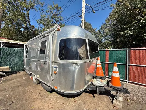 2015 Airstream International Serenity — photo 1