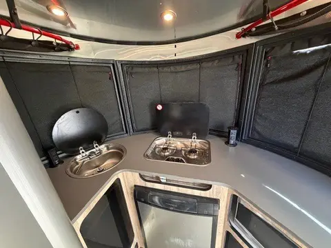 2017 Airstream Basecamp — photo 5