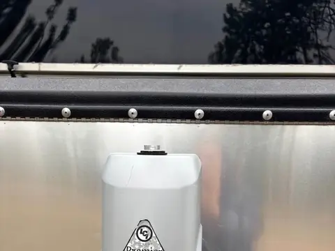 2019 Airstream Globetrotter 27RQB — photo 4