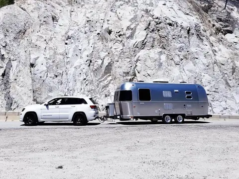 2016 Airstream International Signature 23ft FB 23 ft — photo 3