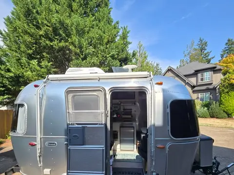 2022 Airstream Caravel 16RB — photo 4