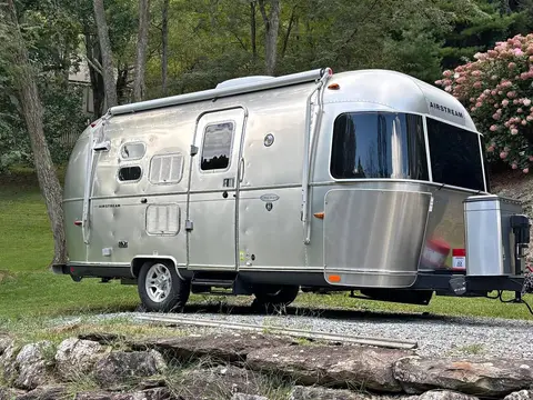2012 Airstream Flying Cloud 20FB — photo 1