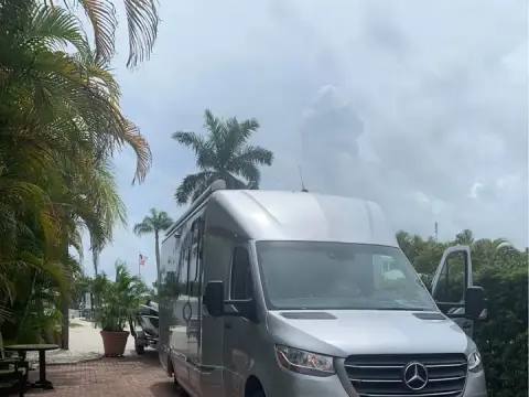 2020 Airstream Atlas — photo 5