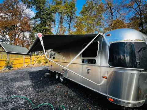 2012 Airstream International 27 ft — photo 2