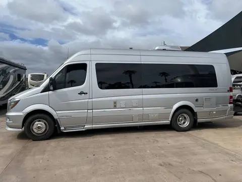 2017 Airstream Interstate EXT Lounge — photo 2