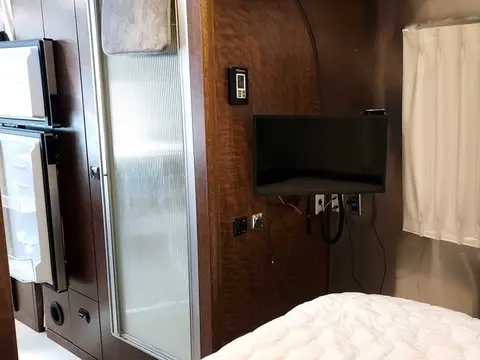 2023 Airstream Globetrotter — photo 5