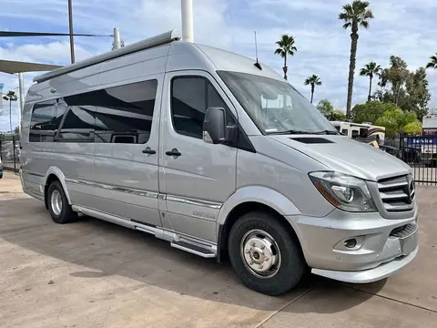 2017 Airstream Interstate EXT Lounge — photo 1