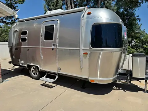 2022 Airstream Caravel 20FB — photo 1