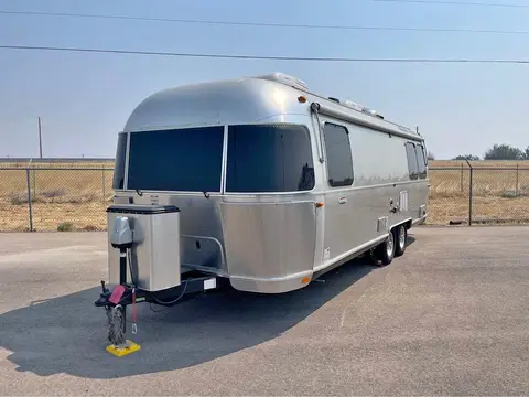 2019 Airstream Flying Cloud 27FB — photo 1