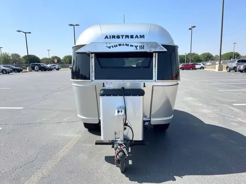 2019 Airstream Flying Cloud 19CB — photo 4