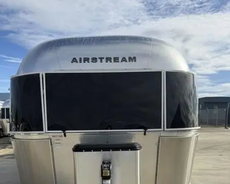2021 Airstream Globetrotter — photo 2