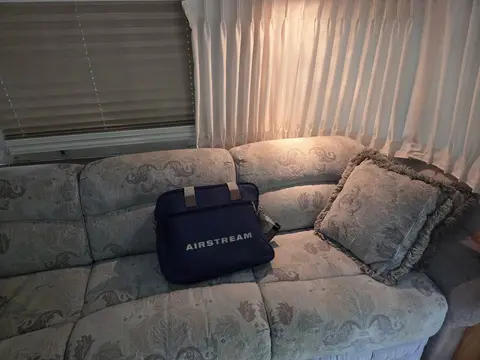 2004 Airstream Classic 27 ft 11 in — photo 4