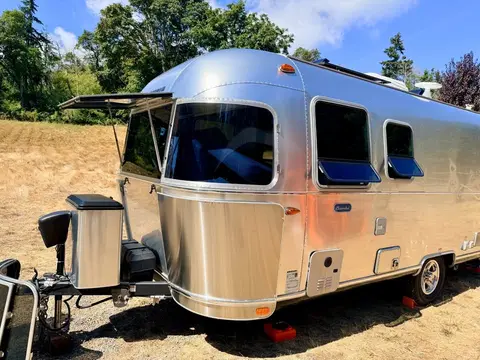 2023 Airstream Bambi — photo 2
