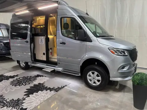 2026 Airstream Rangeline — photo 5