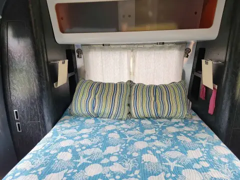 2007 Airstream International 28FB — photo 3