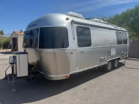 2018 Airstream Flying Cloud — photo 3