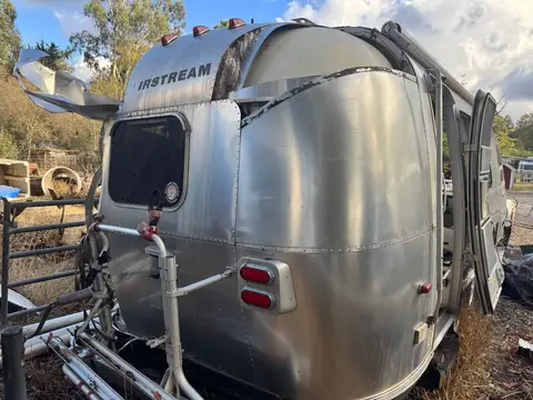 2009 Airstream Flying Cloud 25 ft — photo 3